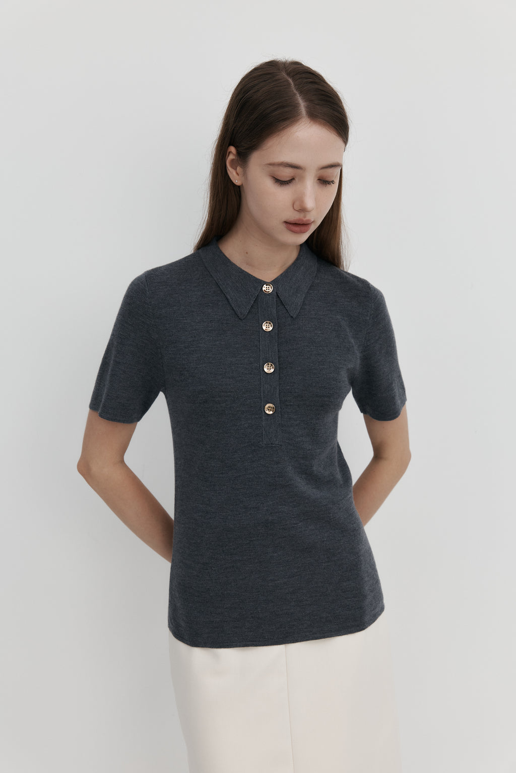 Biella Yarn 울 버튼 카라 니트