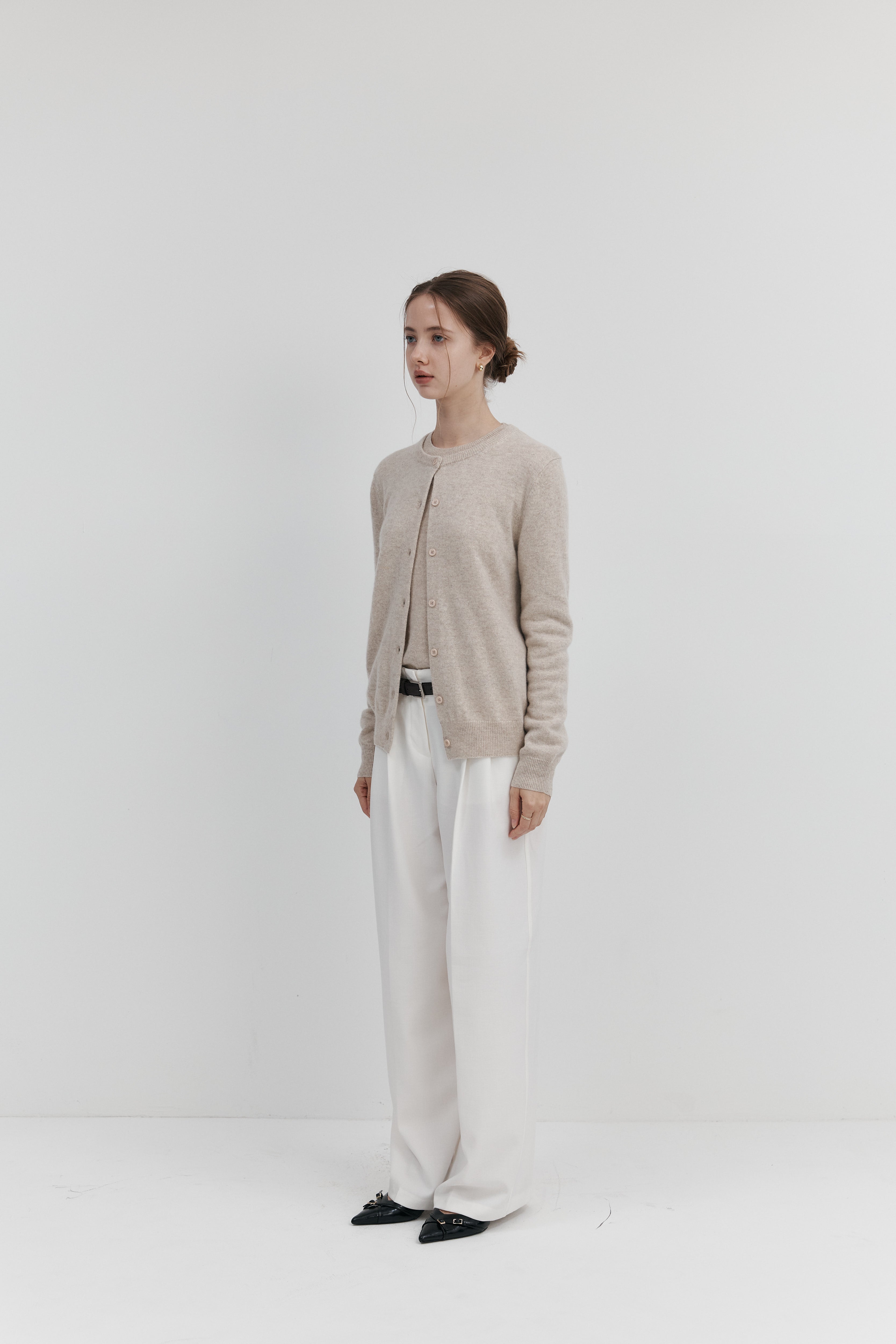 캐시미어 라운드넥 카디건 – 베이직 컬렉션