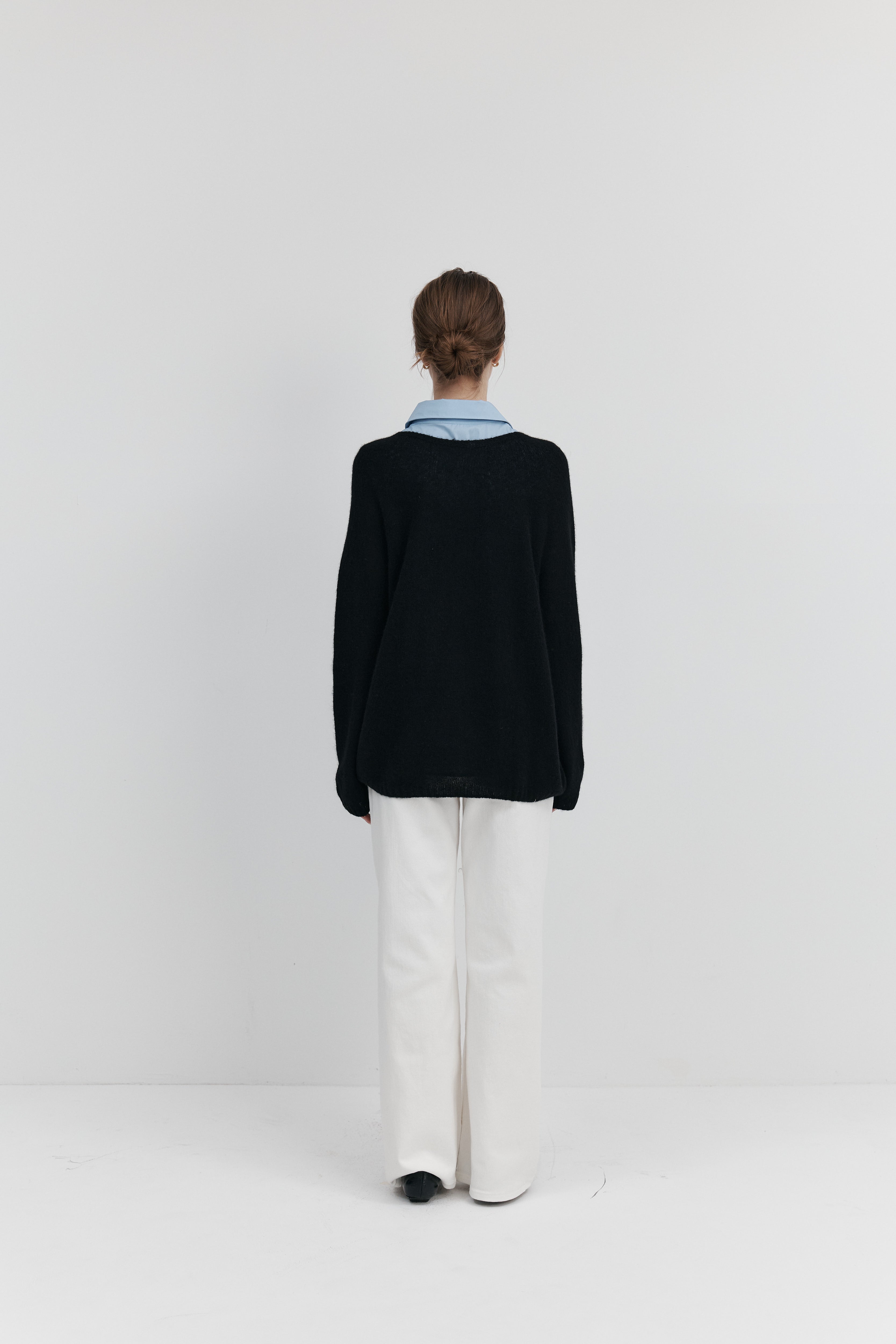 캐시미어 실크 라운드넥 니트