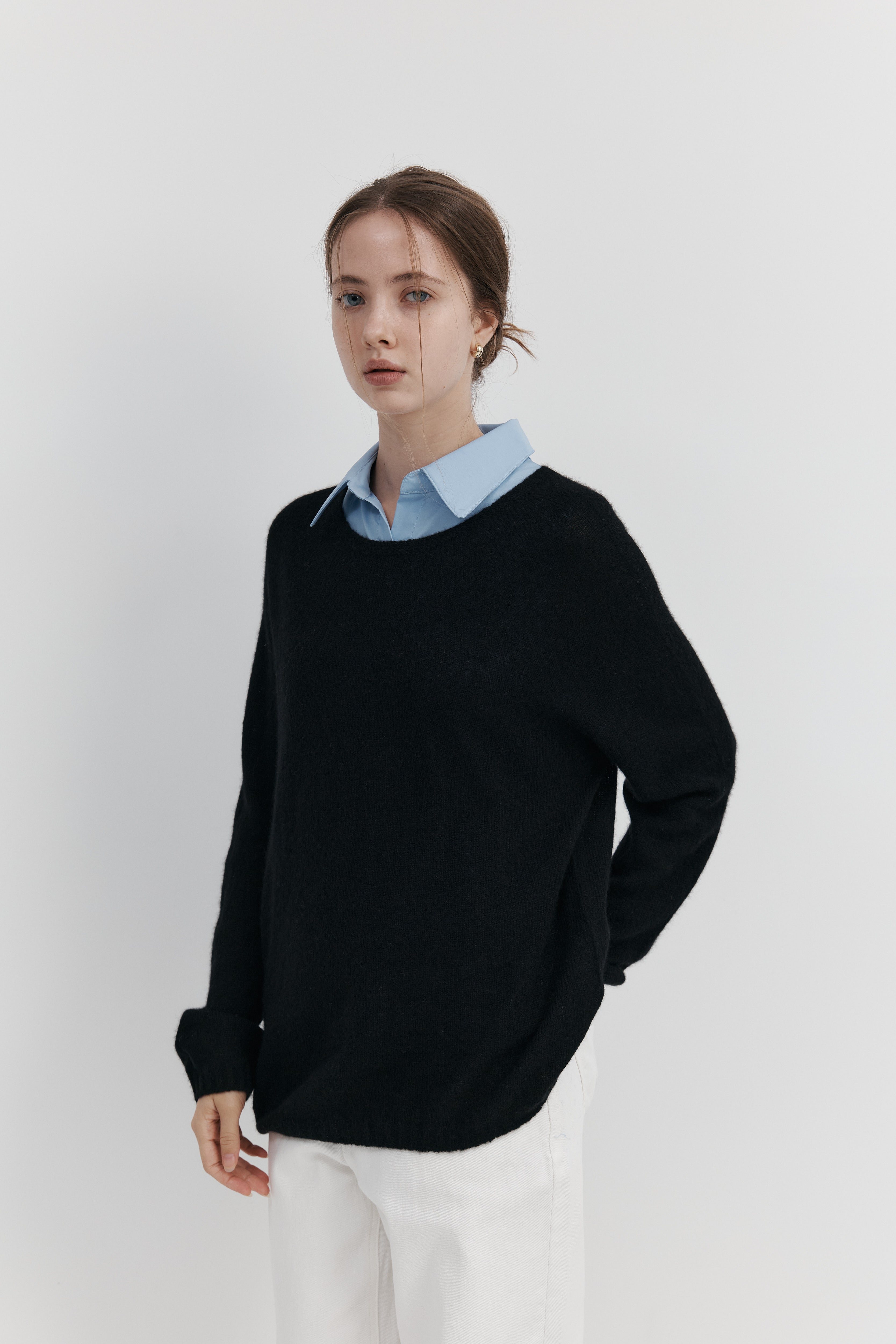 캐시미어 실크 라운드넥 니트