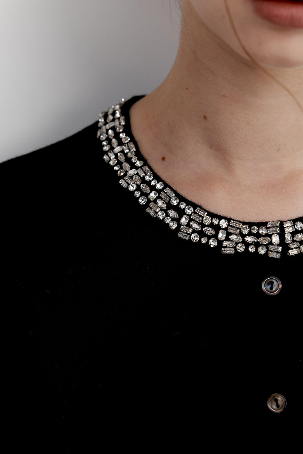 Biella Yarn 울 큐빅 카디건 – 롱슬리브