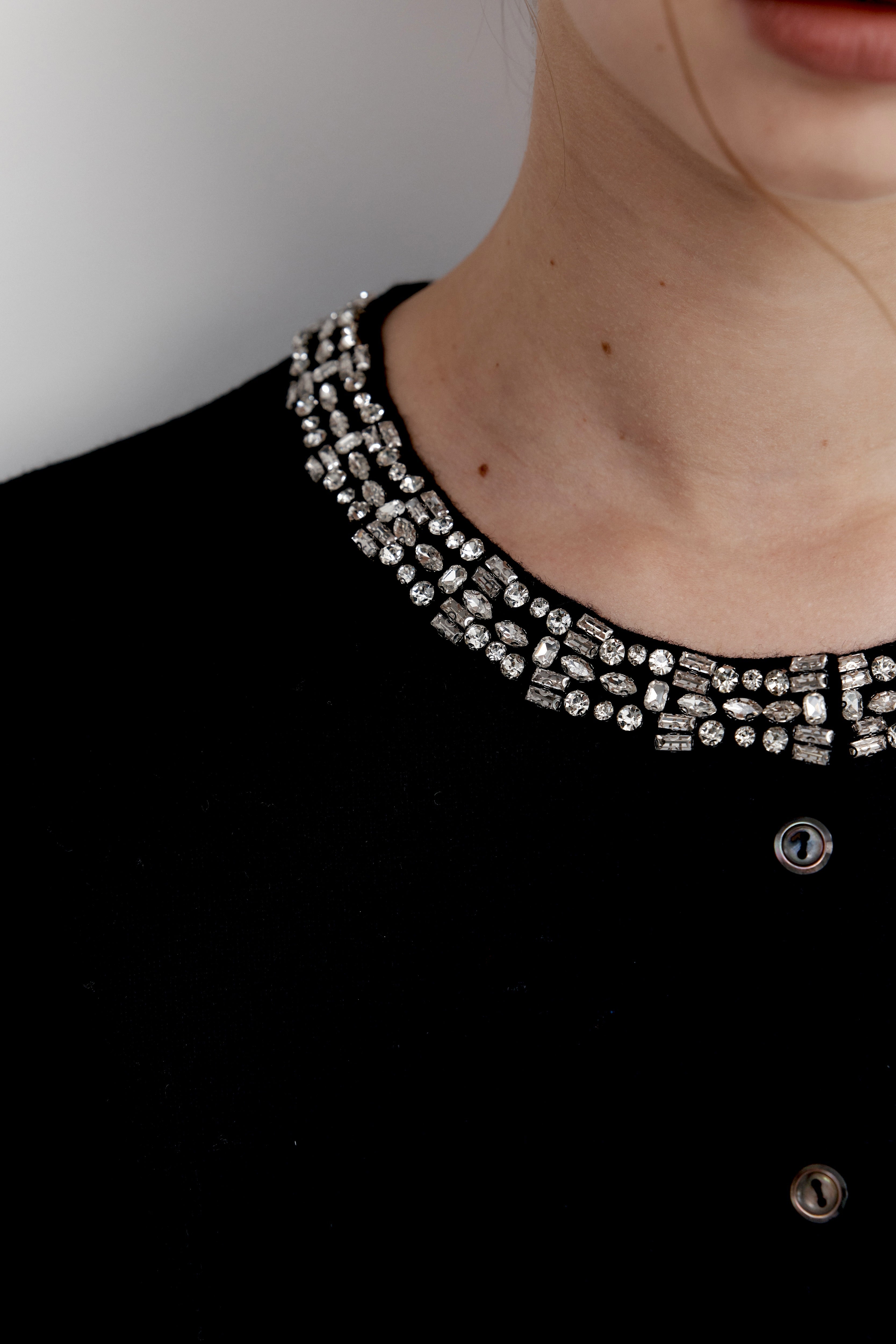 Biella Yarn 울 큐빅 카디건 – 롱슬리브