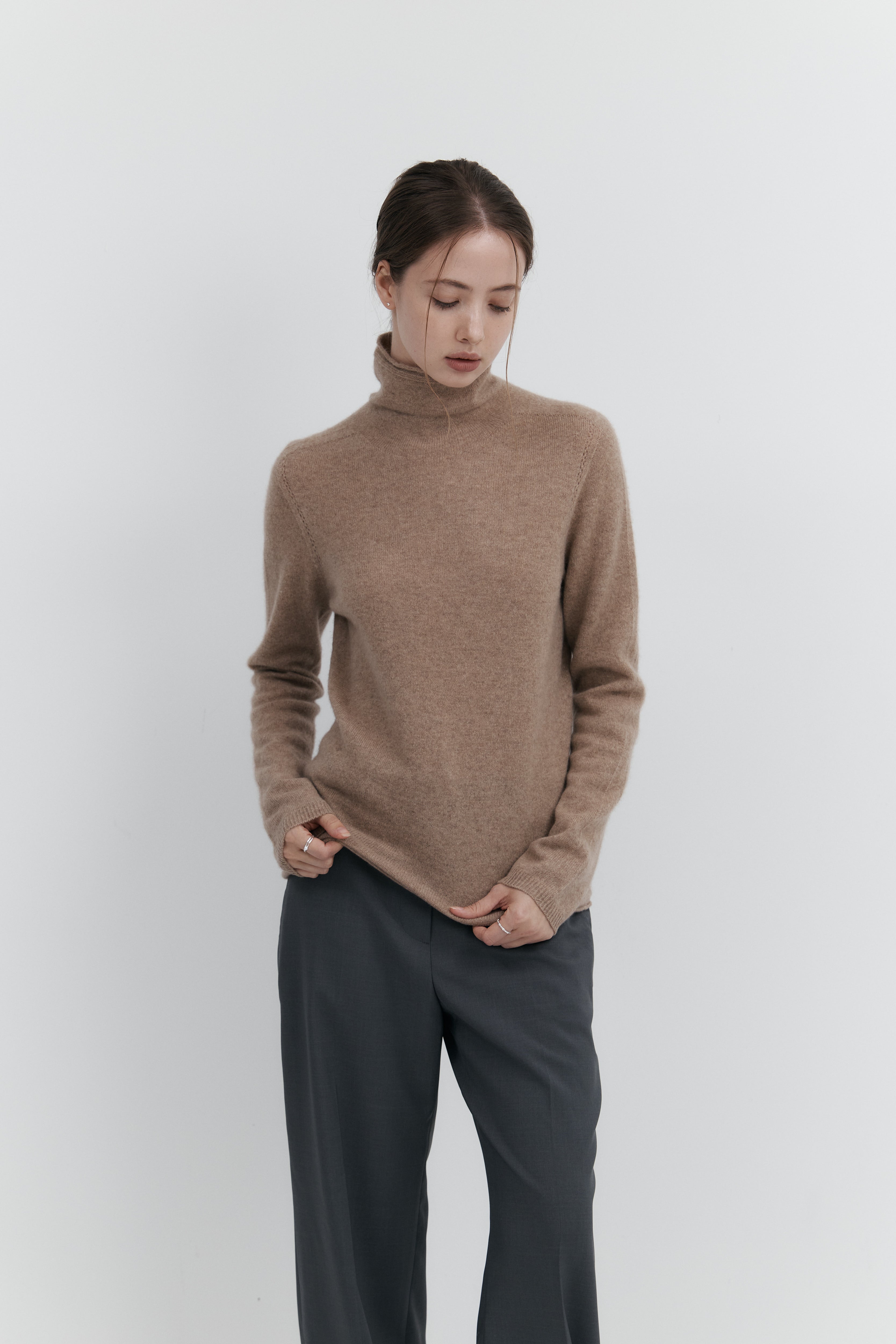 캐시미어 폴라넥 니트 - 홀가먼트