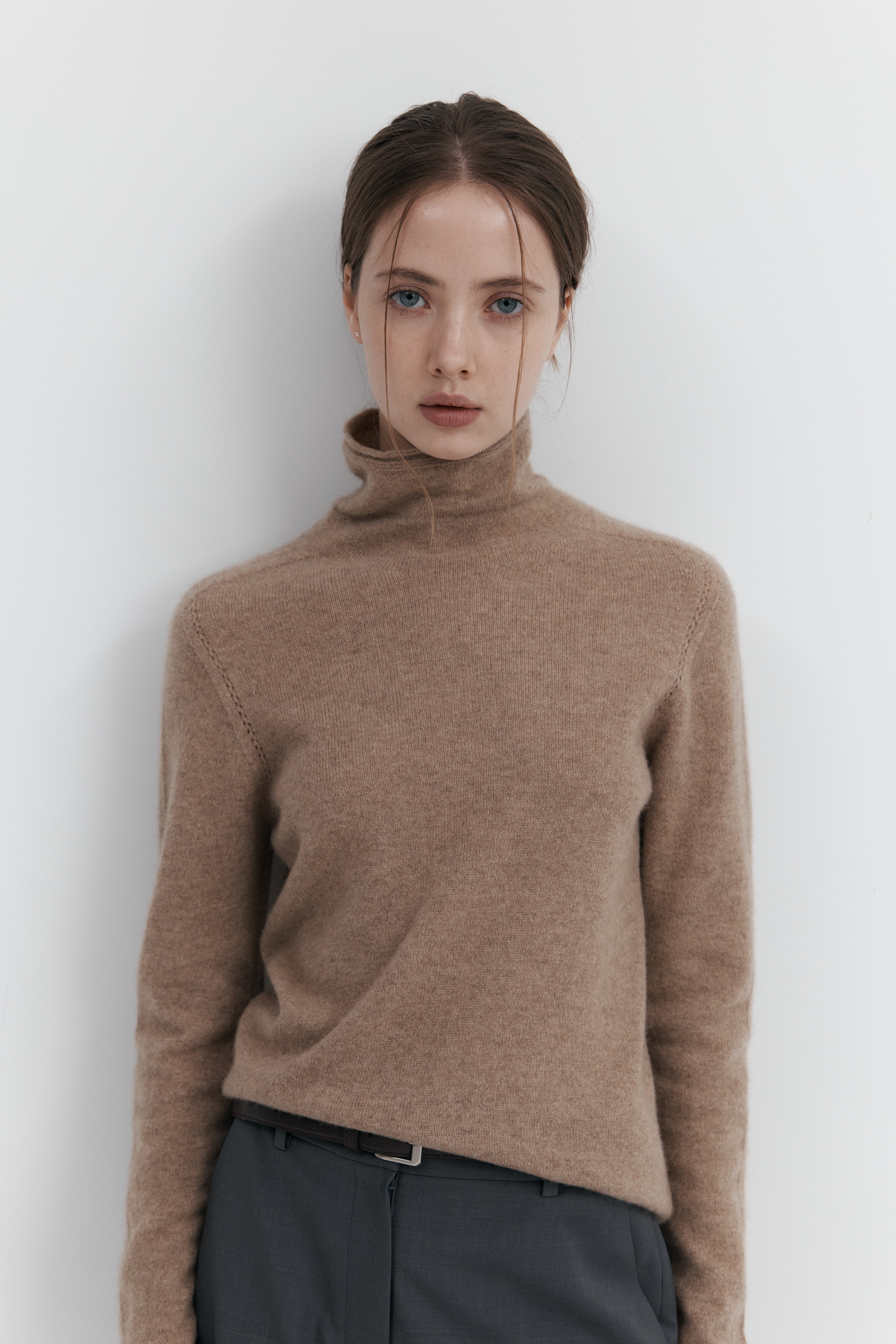 캐시미어 폴라넥 니트 - 홀가먼트