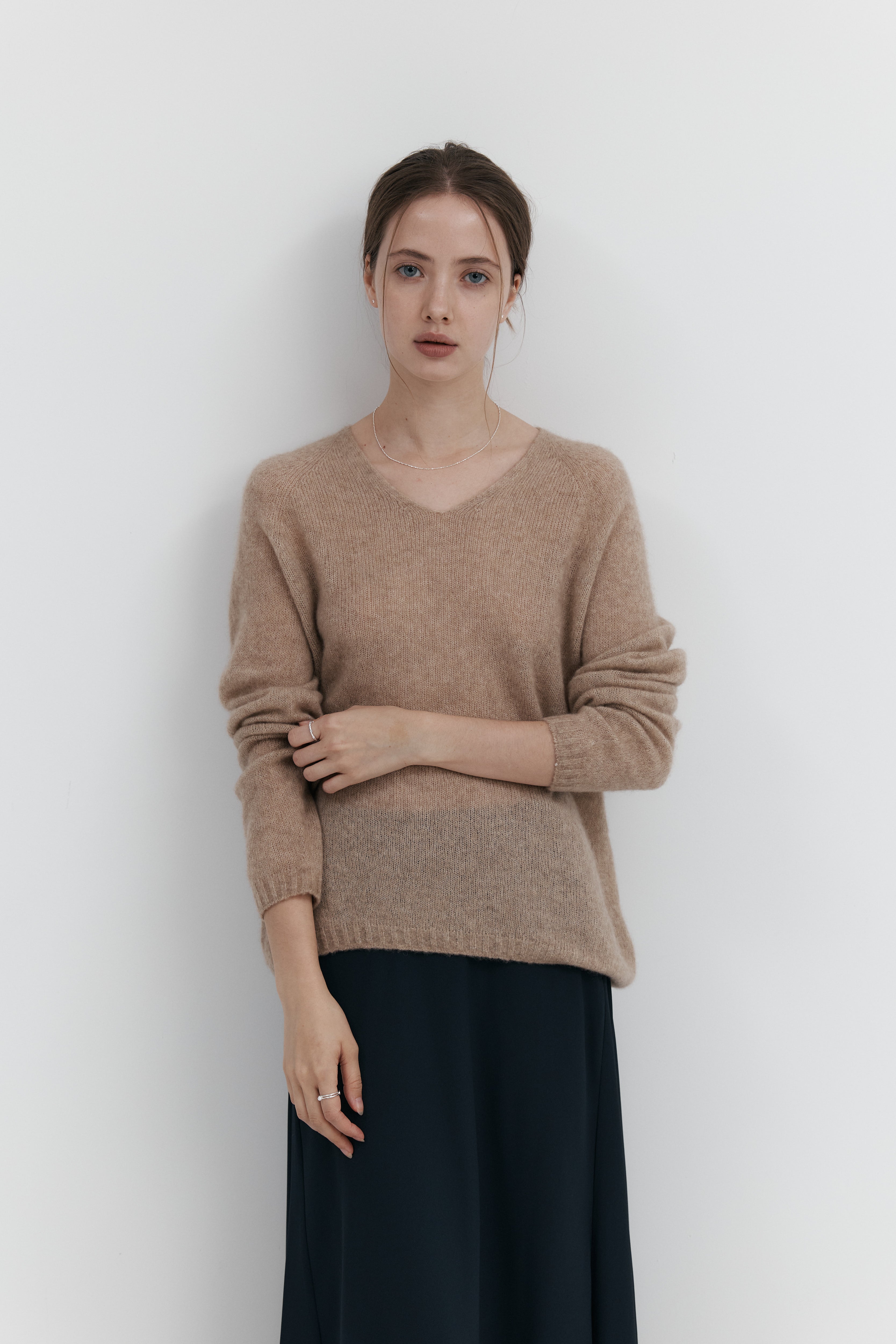 캐시미어 실크 브이넥 니트