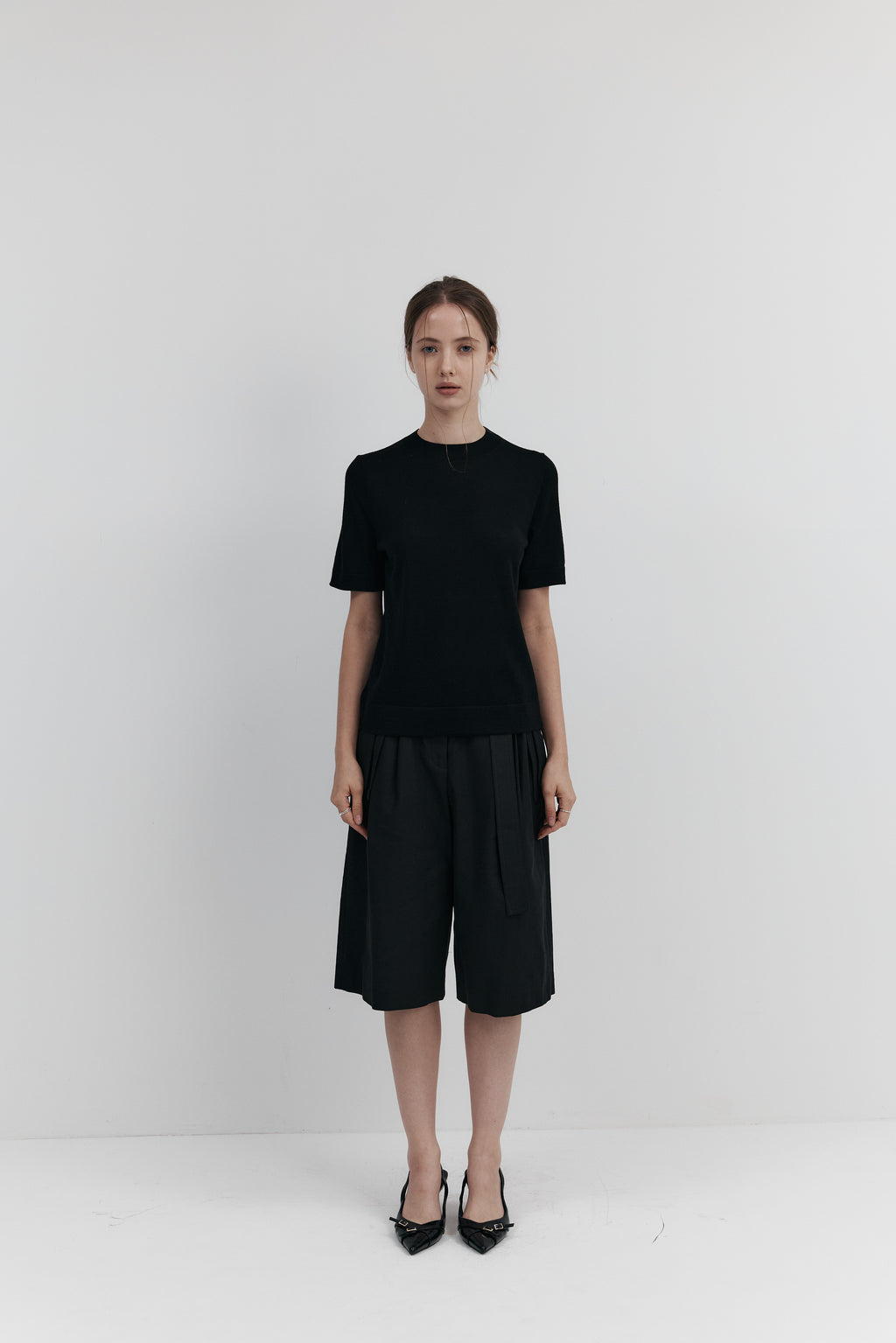 Biella Yarn 울 하프넥 니트 – 숏슬리브