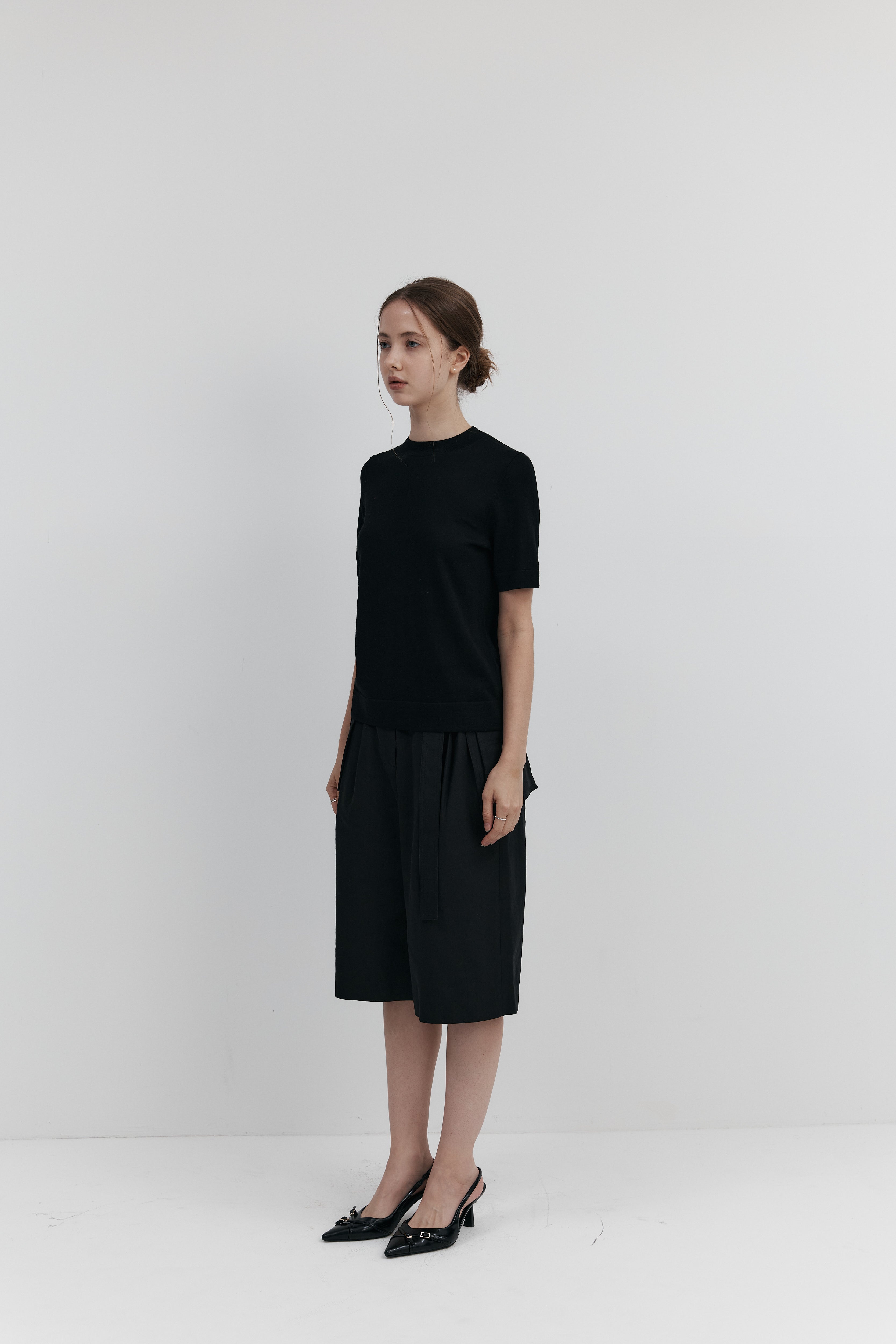 Biella Yarn 울 하프넥 니트 – 숏슬리브