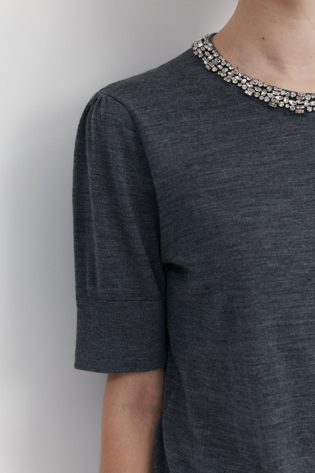 Biella Yarn 울 큐빅 카디건 – 하프슬리브